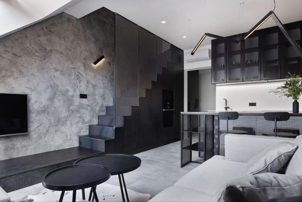 Rooftop Penthouse With Terrace, Prime Location Prague Extérieur photo